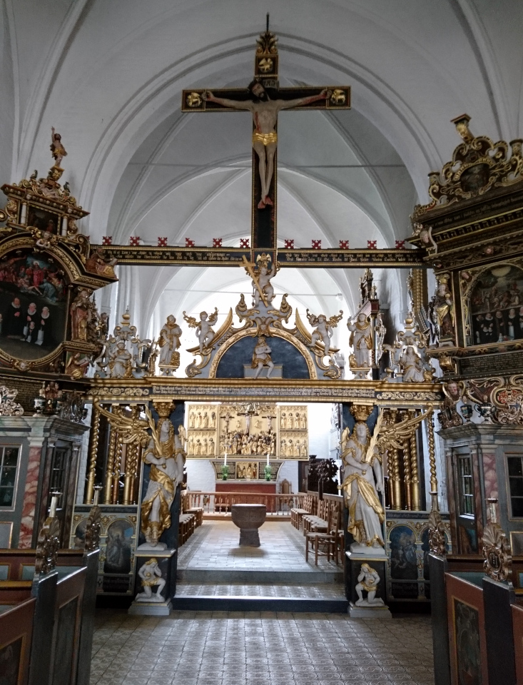 Алтарь. Часовня францисканского монастыря Хорсенс (Horsens Klosterkirke), Дания. 26 марта 2019